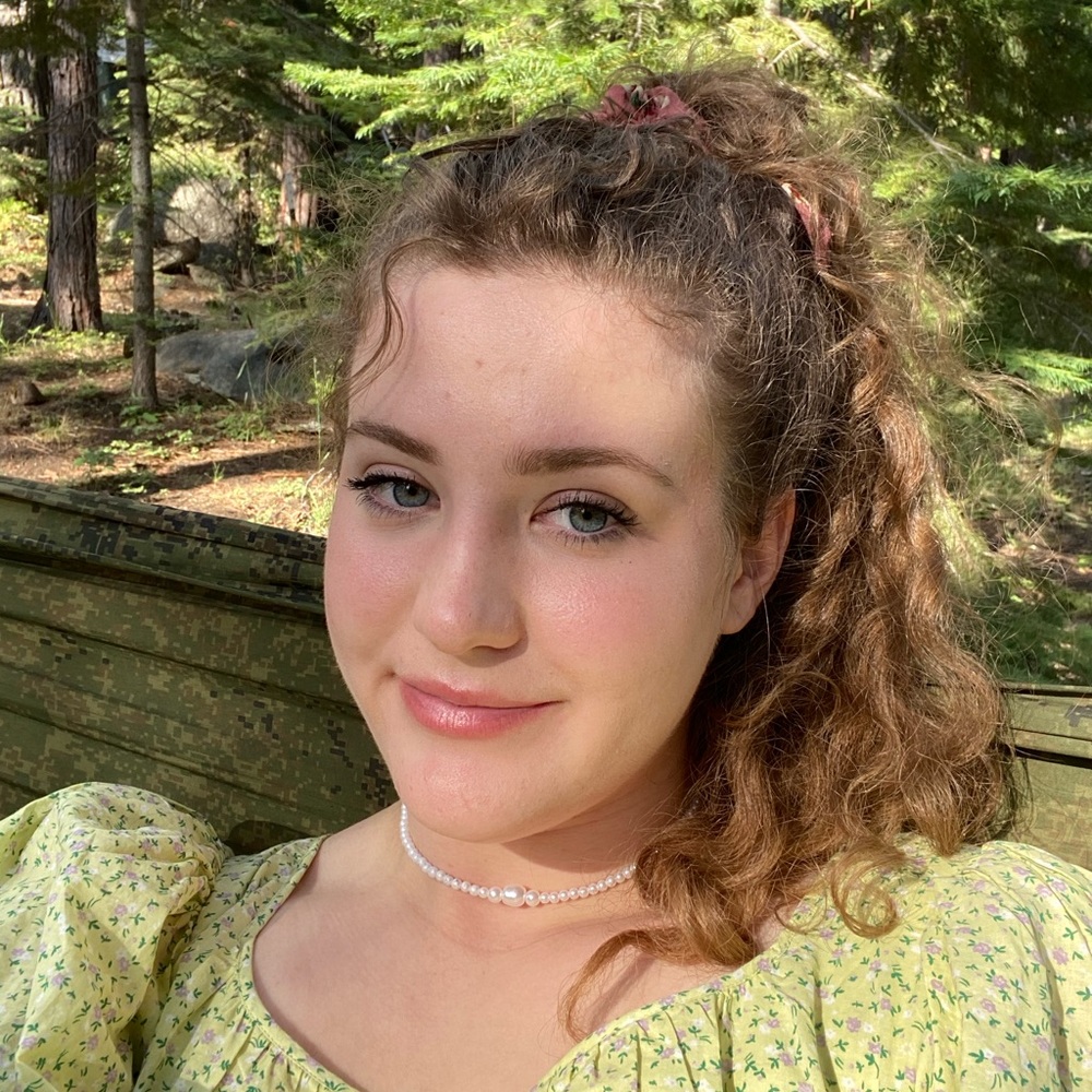 Meet your Posher, Gabby